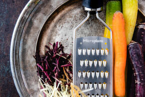 microplane gourmet fine julienne (3).jpg
